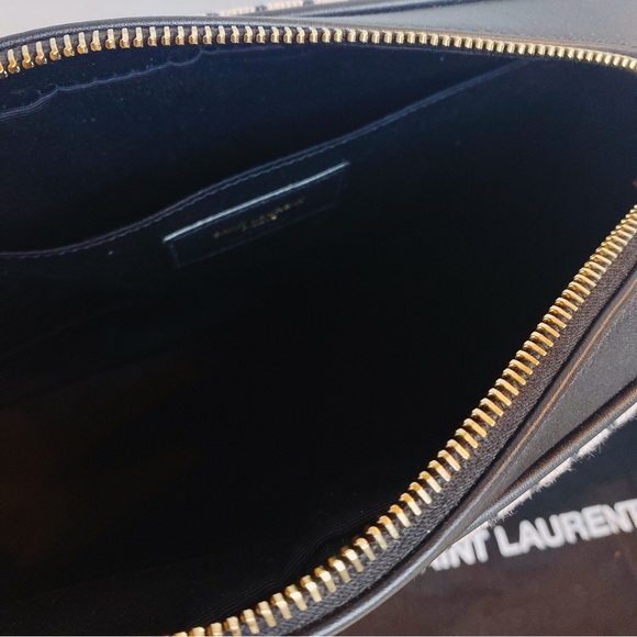 SAINT LAURENT Lou Camera stripe crossbody bag with tassel - Picture 7 of 9